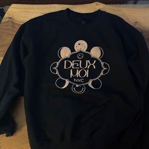 Deux Moi NYC sweatshirt